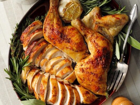 10 Traditional Dishes For a Classic Cozy Christmas Day
